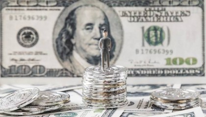 全球金融风暴中的舵手：解析离岸人民币的贬值之谜
