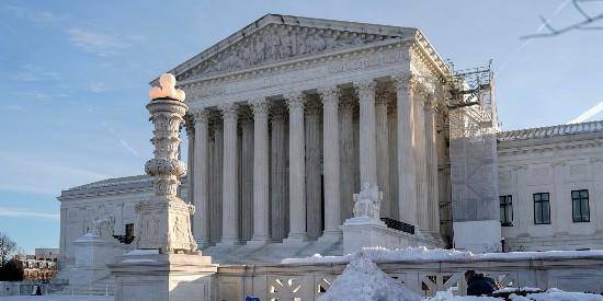 美最高法院撤销下级法院命令 允许政府推进联邦机构大裁员